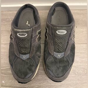 New Balance Slip-On Mule Sneakers Pony Hair Suede Gray Size US 6